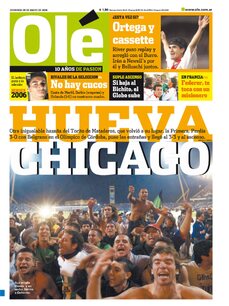 Tapa del diario Olé "Huele a Chicago", 2006