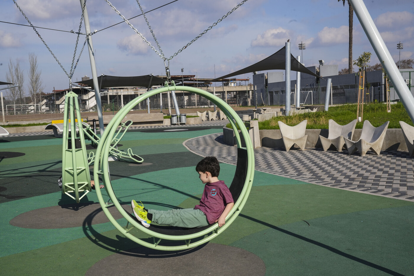Juegos y equipamiento del polideportivo de Nueva Chicago